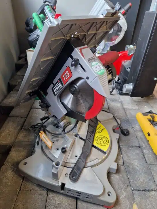 Femi 733 Verstekzaagmachine 1