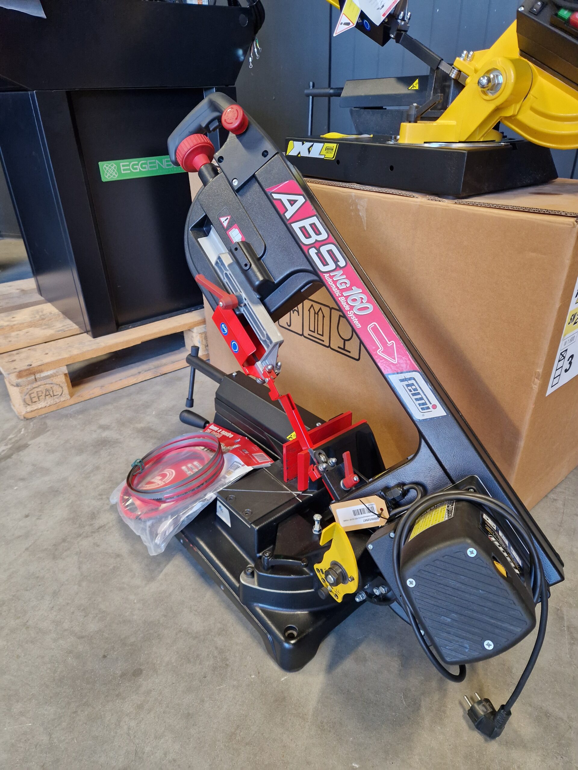 Femi ABS NG160 Bandzaagmachine 1