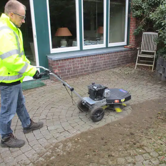 Kwern onkruidborstelmachine Greenbuster