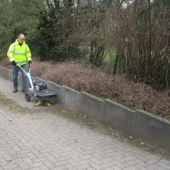 Kwern Pro 66 onkruidborstelmachine greenbuster
