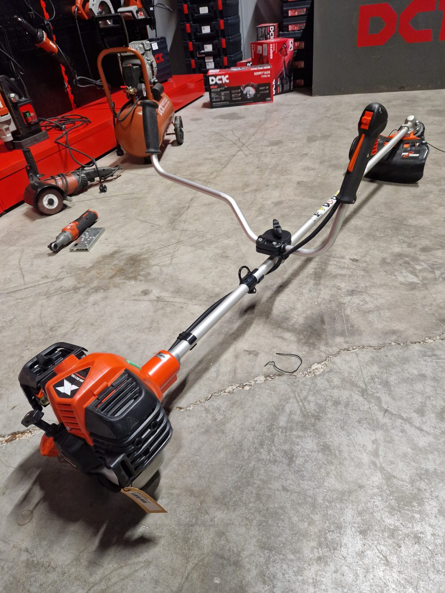 Echo Benzine bosmaaier SRM2621TESU 1