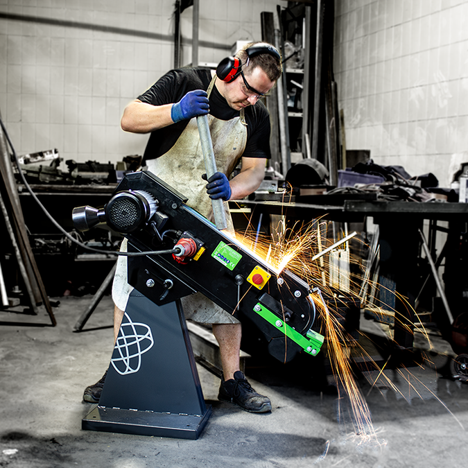 Stationaire bandschuurmachine