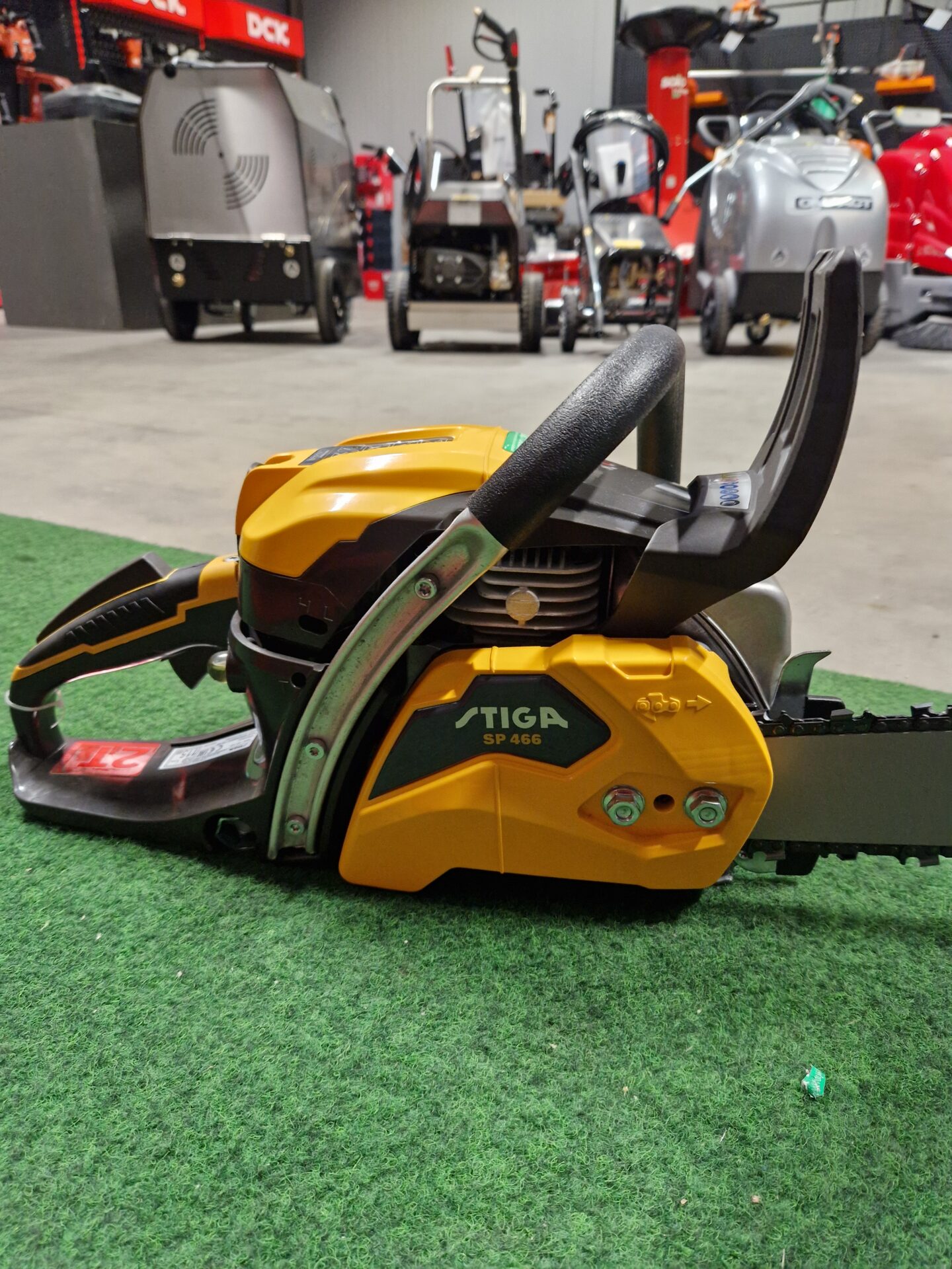 Stiga SP 466 Benzine kettingzaag 3