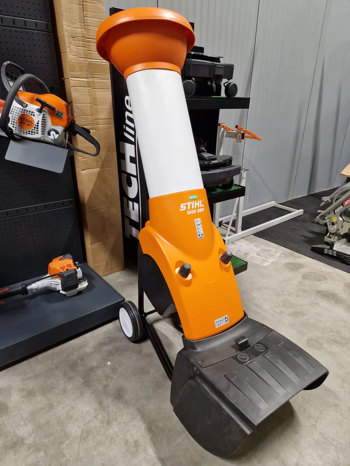 Stihl GHE 260 Elektrische tuinhakselaar 1